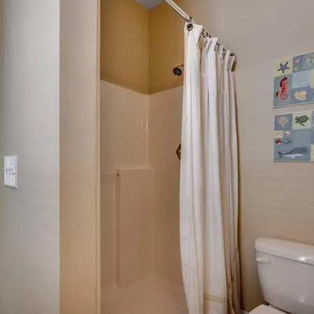 Lovely Volot Saint-Tropez