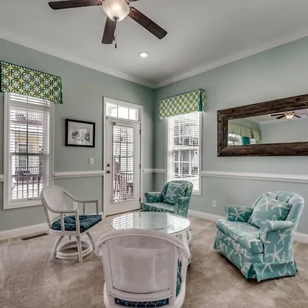 Lovely Volot * Saint-Tropez